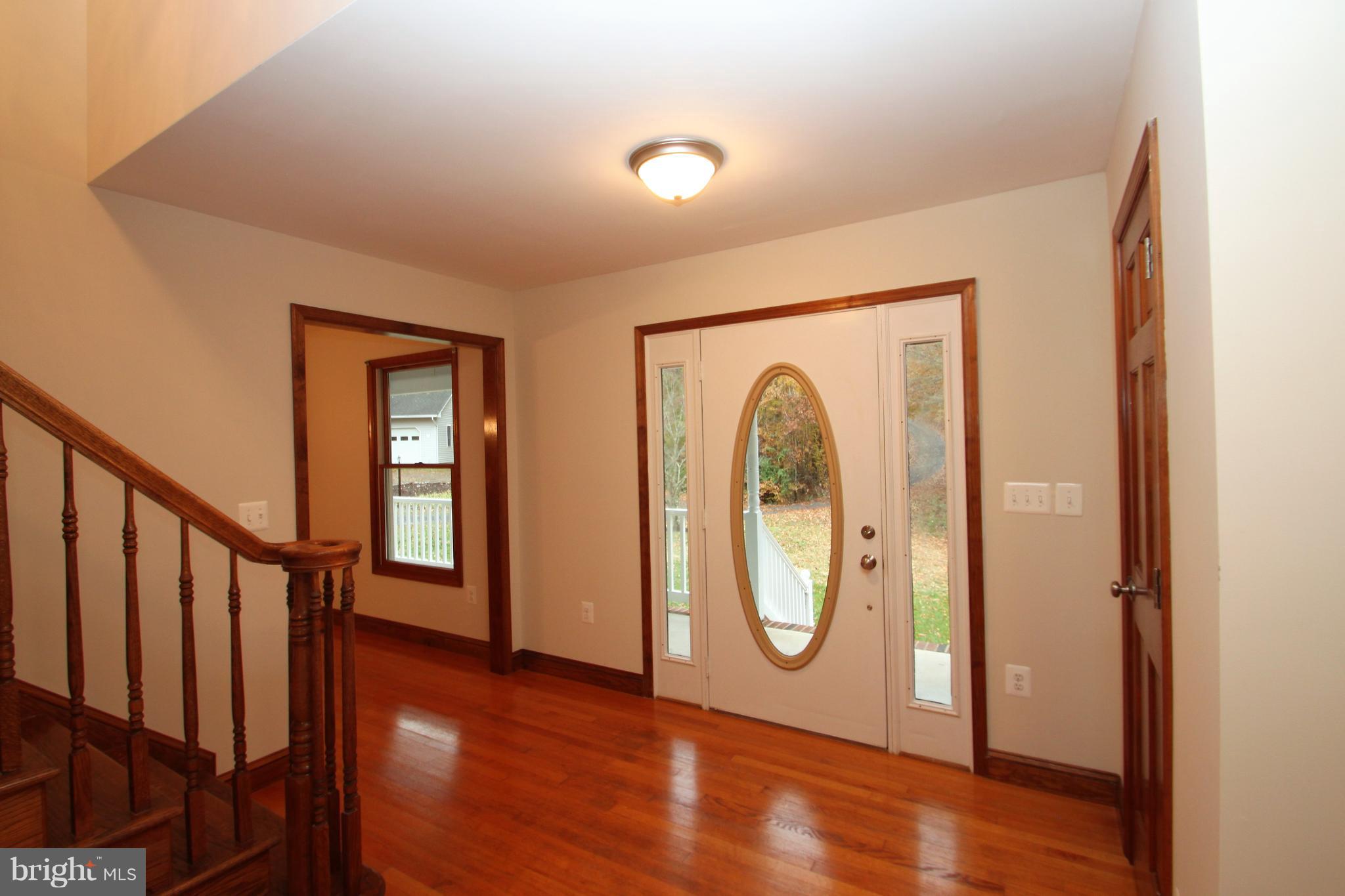 20111 Camp Road Culpeper, VA 22701 - Photo 6 of 30 Foyer