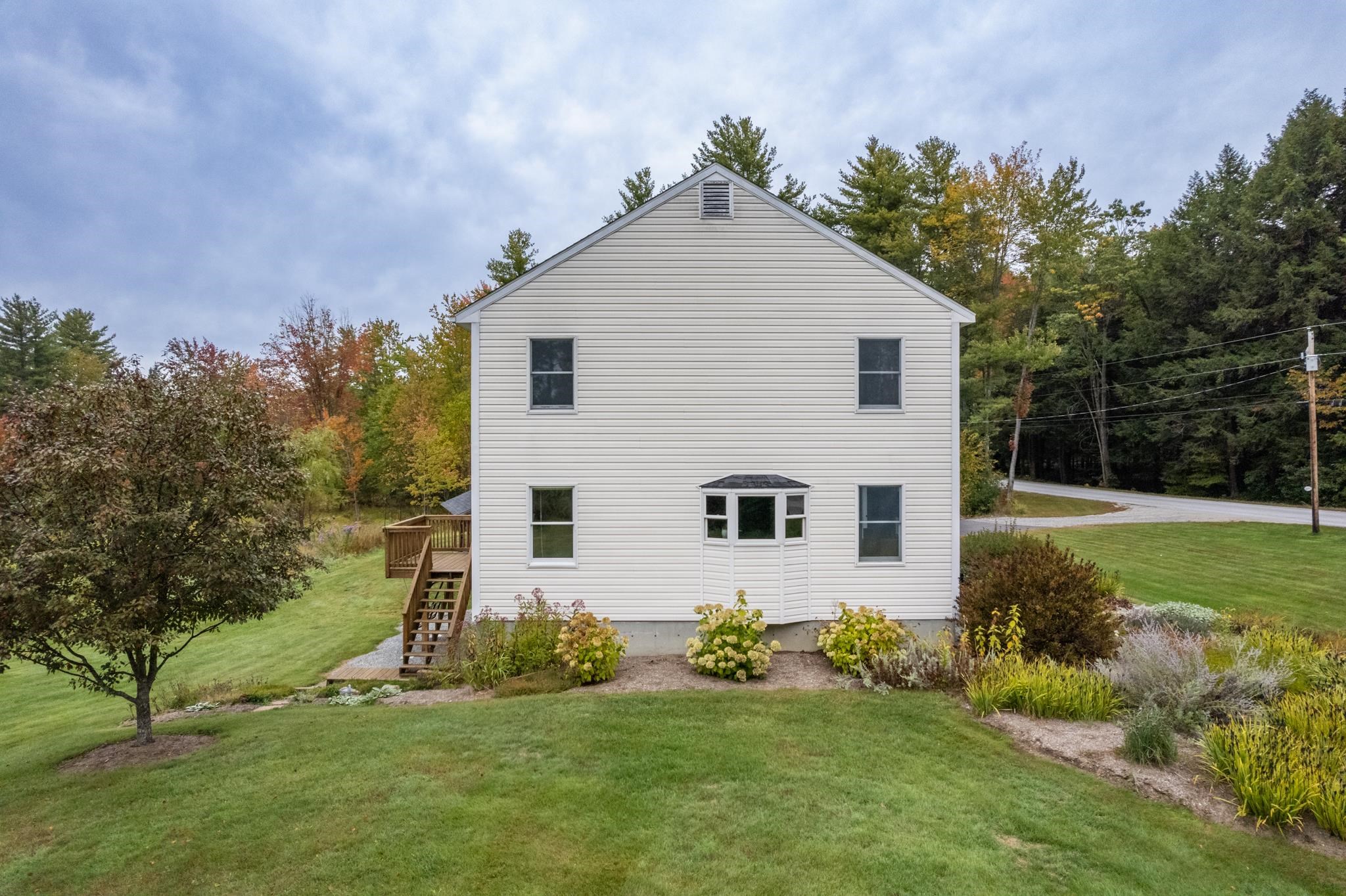 423 Kearsarge Valley Road North Sutton, NH 03260 - Photo 22 of 30