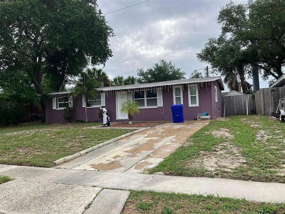 11617 Easy Street Largo, FL 33773 - Photo 2 of 5
