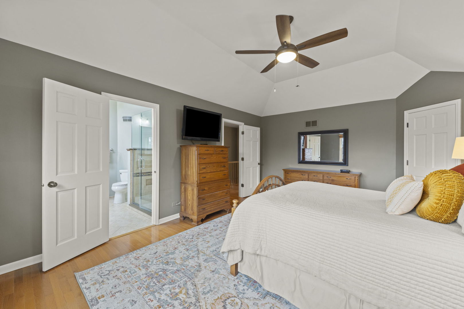 1698 Ithaca Drive Naperville, IL 60565 - Photo 17 of 36