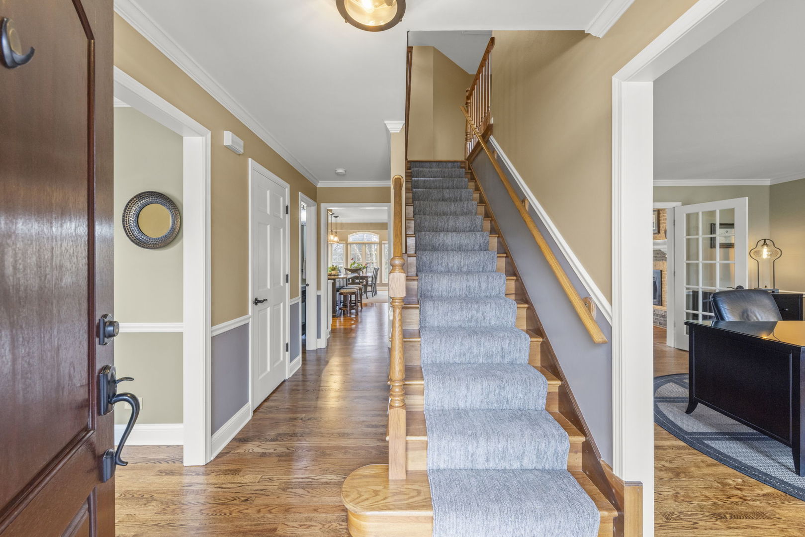 1698 Ithaca Drive Naperville, IL 60565 - Photo 2 of 36