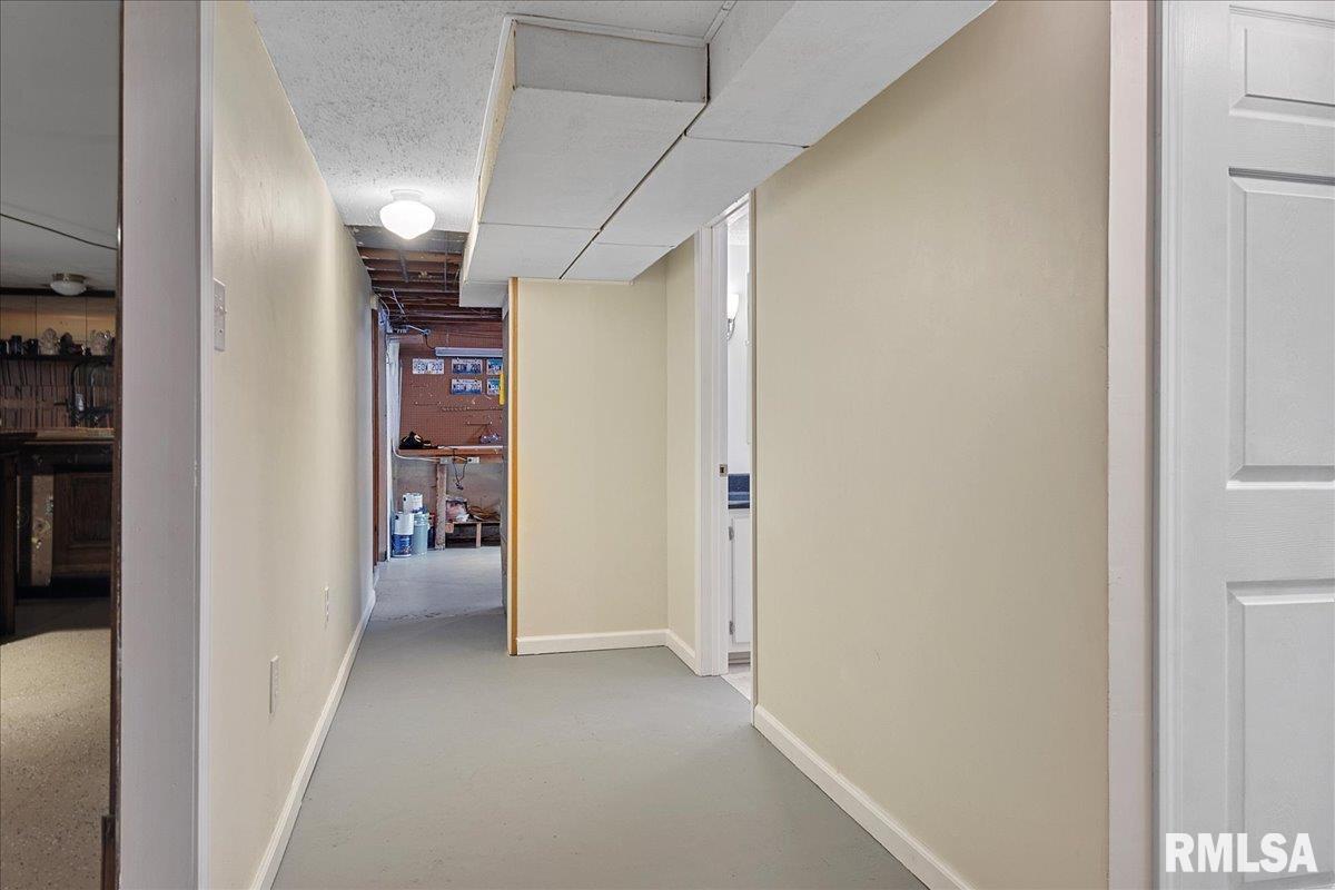 9 Nottingham Road Springfield, IL 62704 - Photo 23 of 34