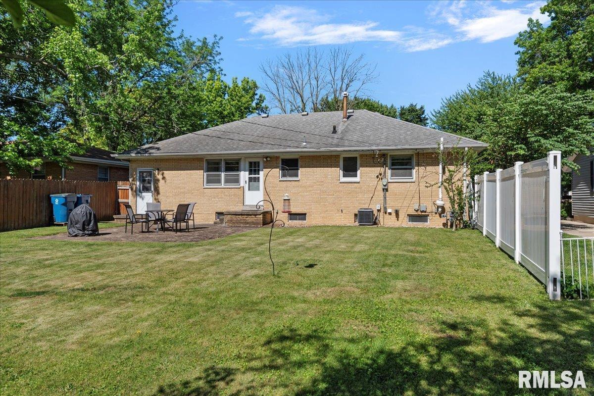 9 Nottingham Road Springfield, IL 62704 - Photo 33 of 34