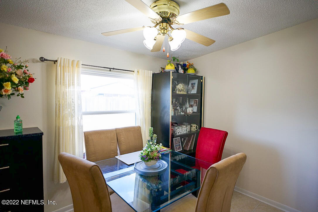 2512 Fernside Road Jacksonville, FL 32246 - Photo 8 of 25 Photo Feb 03, 3 11 00 PM
