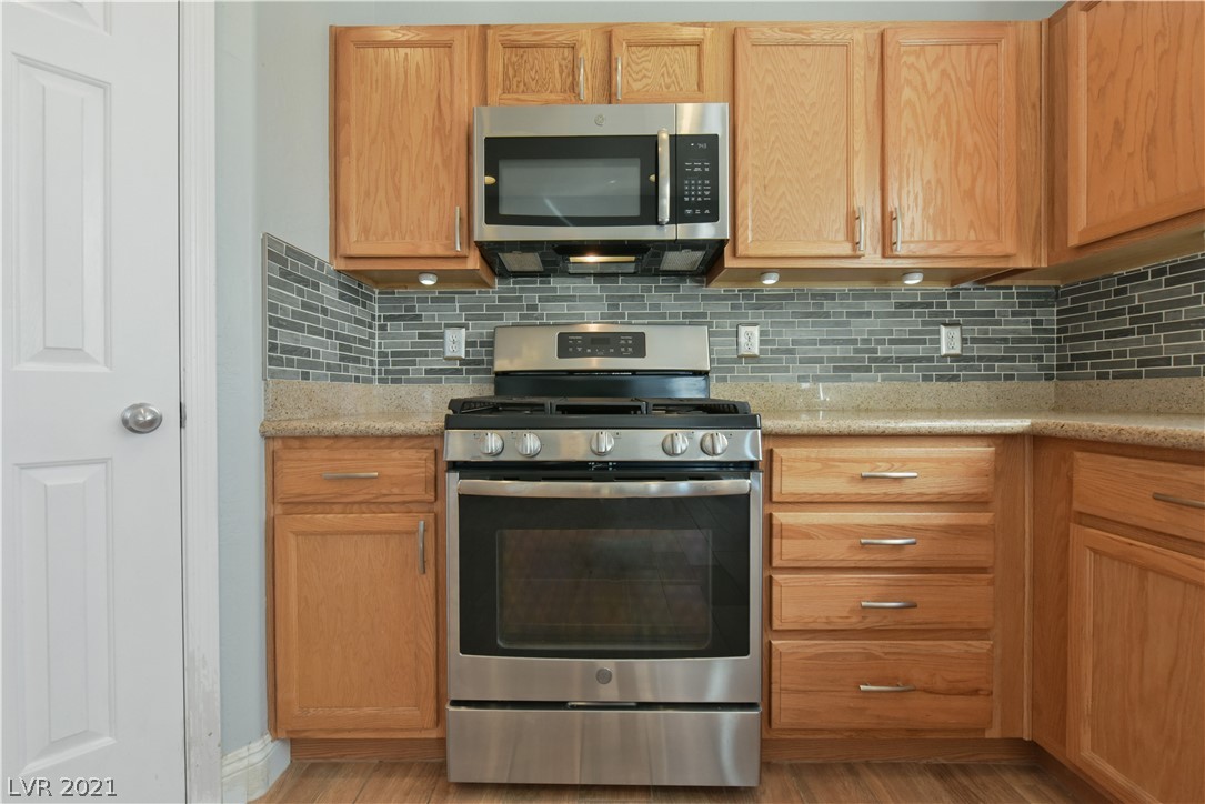 2775 Invermark Street Henderson, NV 89044 - Photo 11 of 33