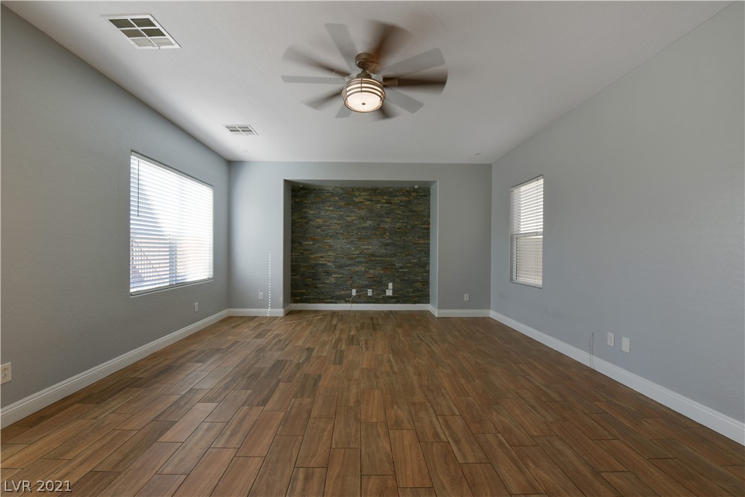 2775 Invermark Street Henderson, NV 89044 - Photo 6 of 33