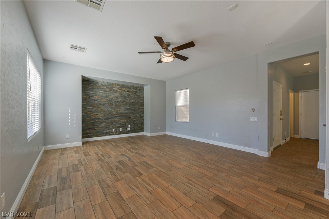 2775 Invermark Street Henderson, NV 89044 - Photo 8 of 33