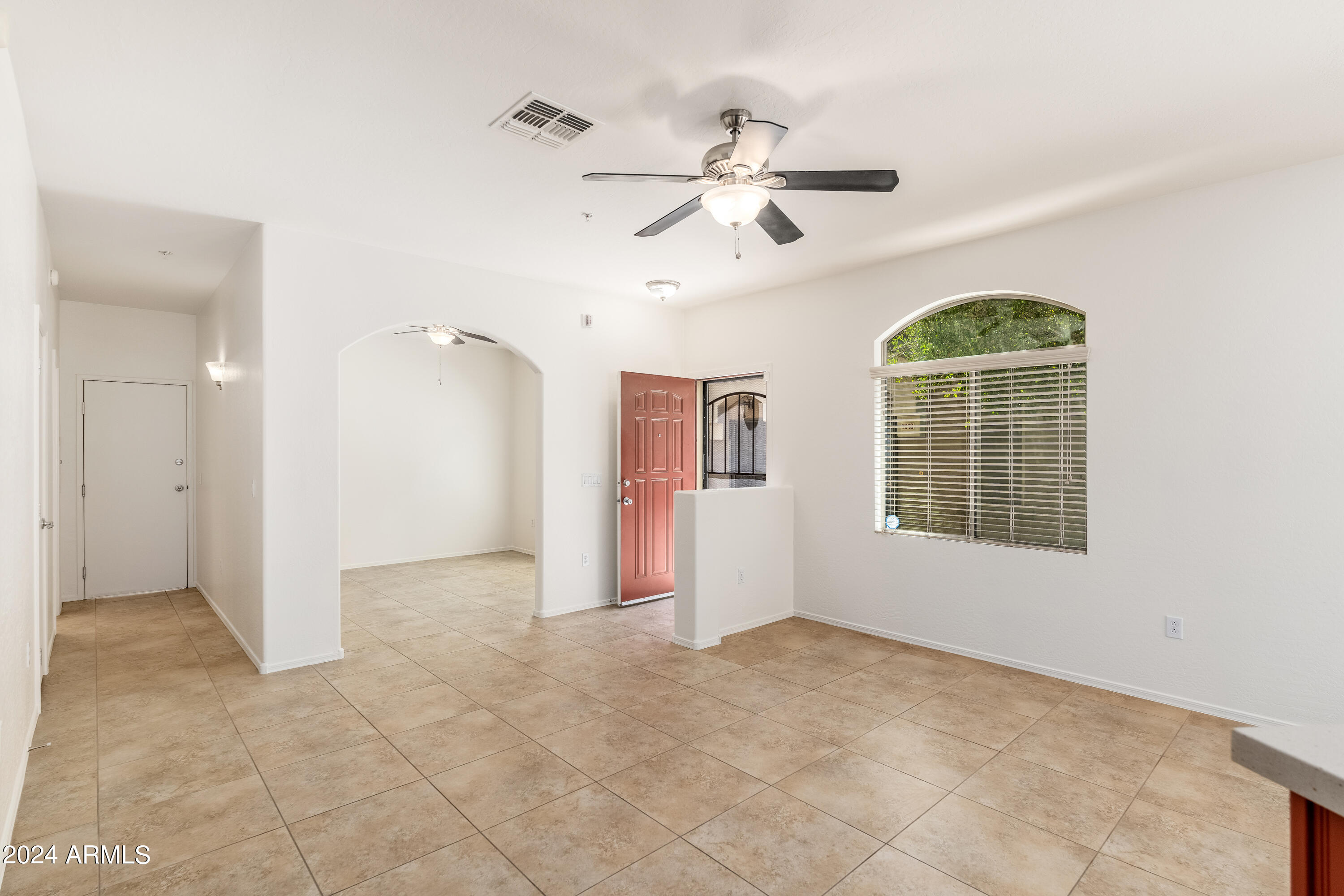 2150 East Bell Road, Unit 1045 Phoenix, AZ 85022 - Photo 14 of 41 2150 E Bell Rd UNIT 1045, 04-25 - 04