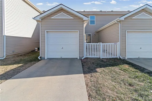 $215,000 | 8154 North Oakley Avenue, Kansas City, MO 64119