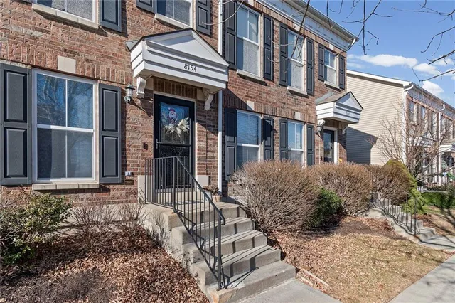 $215,000 | 8154 North Oakley Avenue, Kansas City, MO 64119