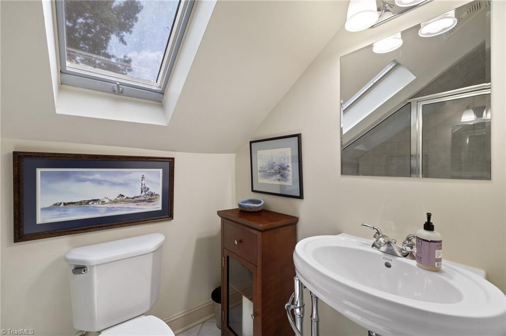 2105 Rolling Road Greensboro, NC 27403 - Photo 42 of 50 5th bathroom