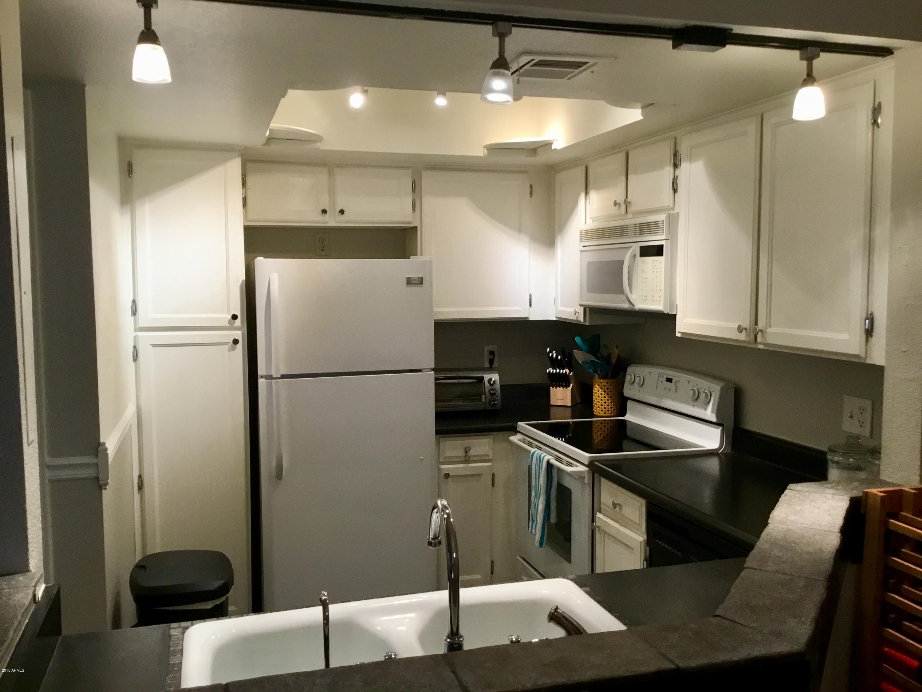 1645 West Baseline Road, Unit 2092 Mesa, AZ 85202 - Photo 3 of 14 ED06F998-433D-4C25-B092-8993C5D11FC2