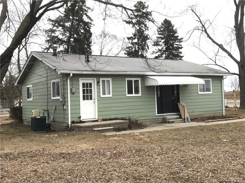 2198 Burdic Street Troy, MI 48085 - Photo 24 of 25 849FDD60-650D-4E7E-8E87-9F210C36F977.JPG