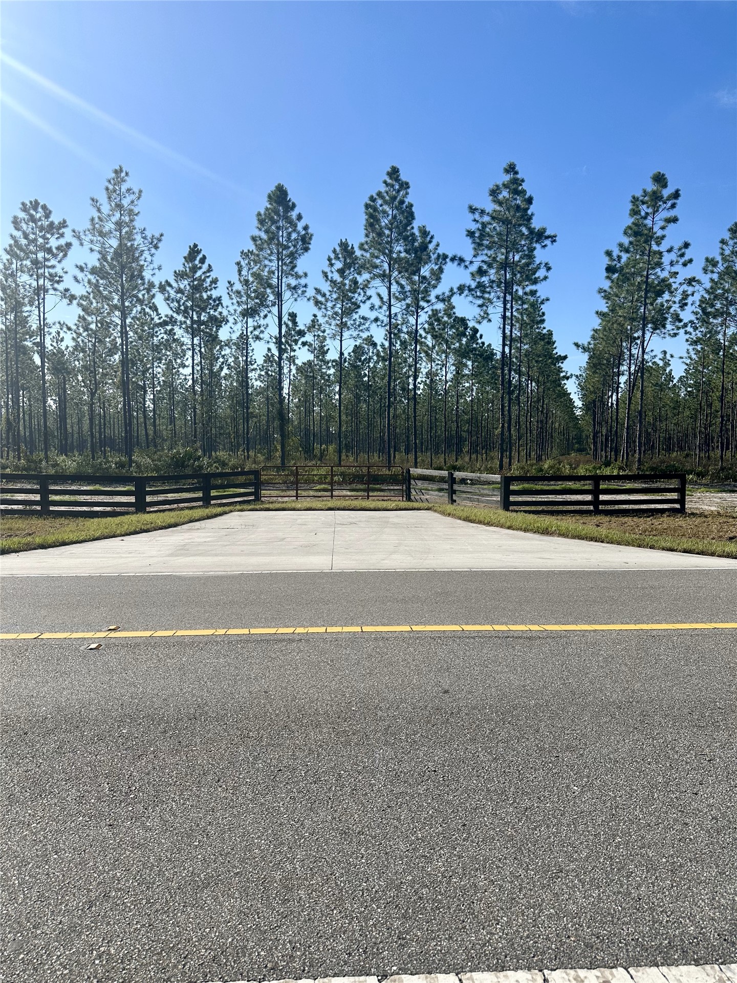 Lot 15 Andrews Road Hilliard, FL 32046 - Photo 19 of 24 a view of outdoor space and tennis court