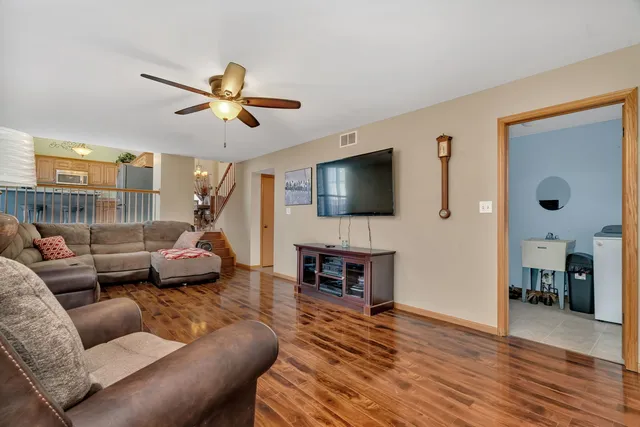 $389,900 | 605 High Grove Drive, Minooka, IL 60447