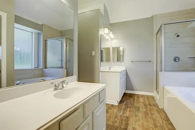 $2,350 | 902 Norfolk Drive, Pearland, TX 77584