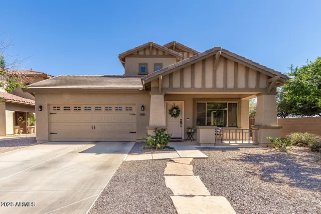 $3,400 | 939 East Sourwood Drive, Gilbert, AZ 85298