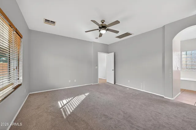 $3,400 | 939 East Sourwood Drive, Gilbert, AZ 85298