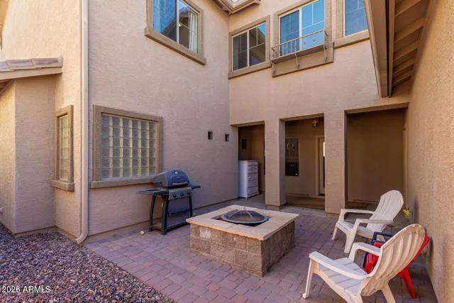 $3,400 | 939 East Sourwood Drive, Gilbert, AZ 85298