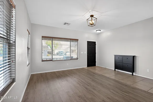 $3,400 | 939 East Sourwood Drive, Gilbert, AZ 85298