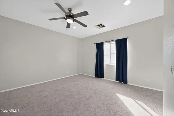 $3,200 | 939 East Sourwood Drive, Gilbert, AZ 85298