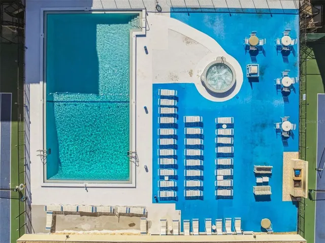 a picture of a wall with a white wall and a white wall