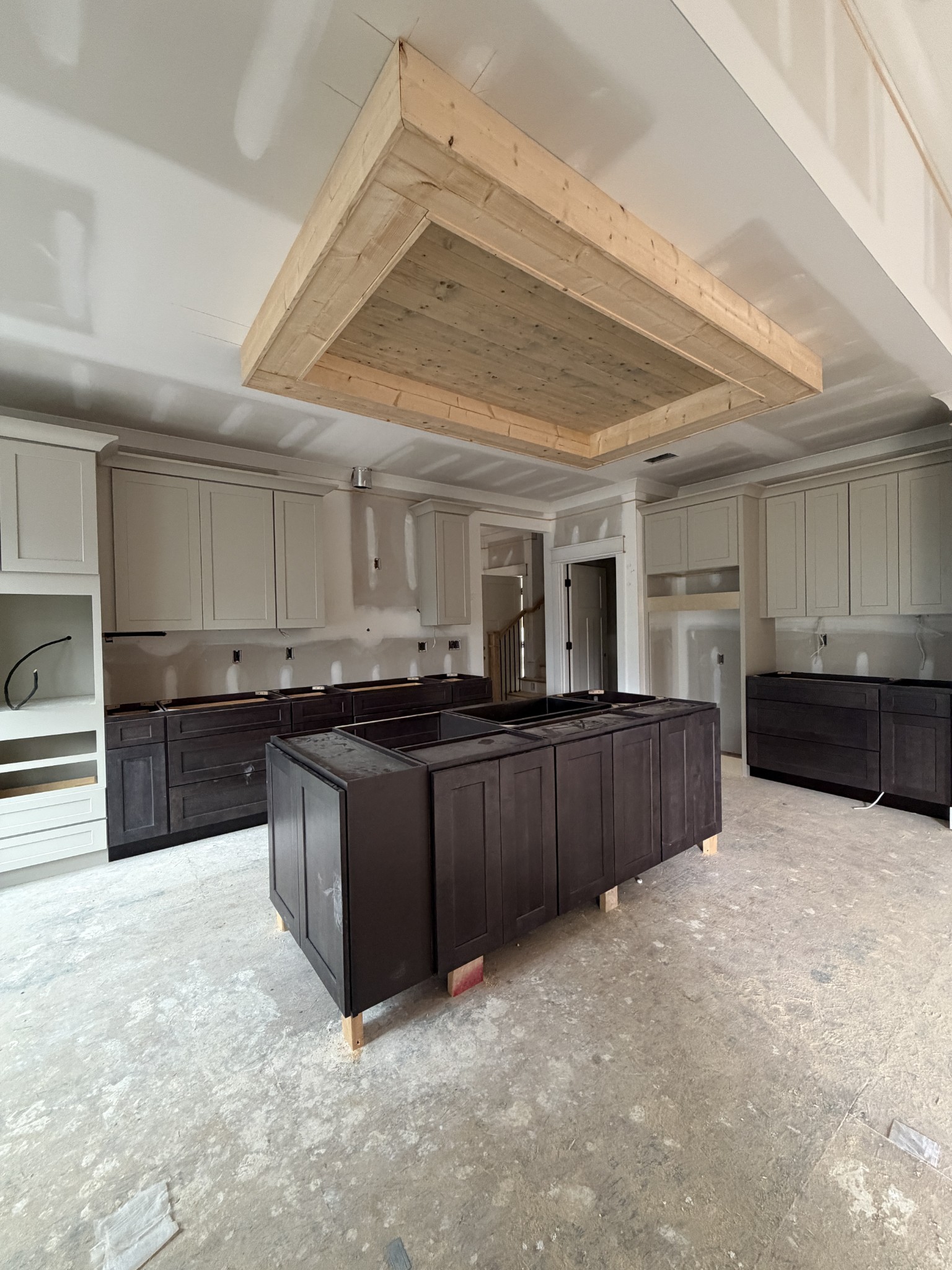 309 Setters Lane Tullahoma, TN 37388 - Photo 7 of 20 a kitchen with lots of counter top space