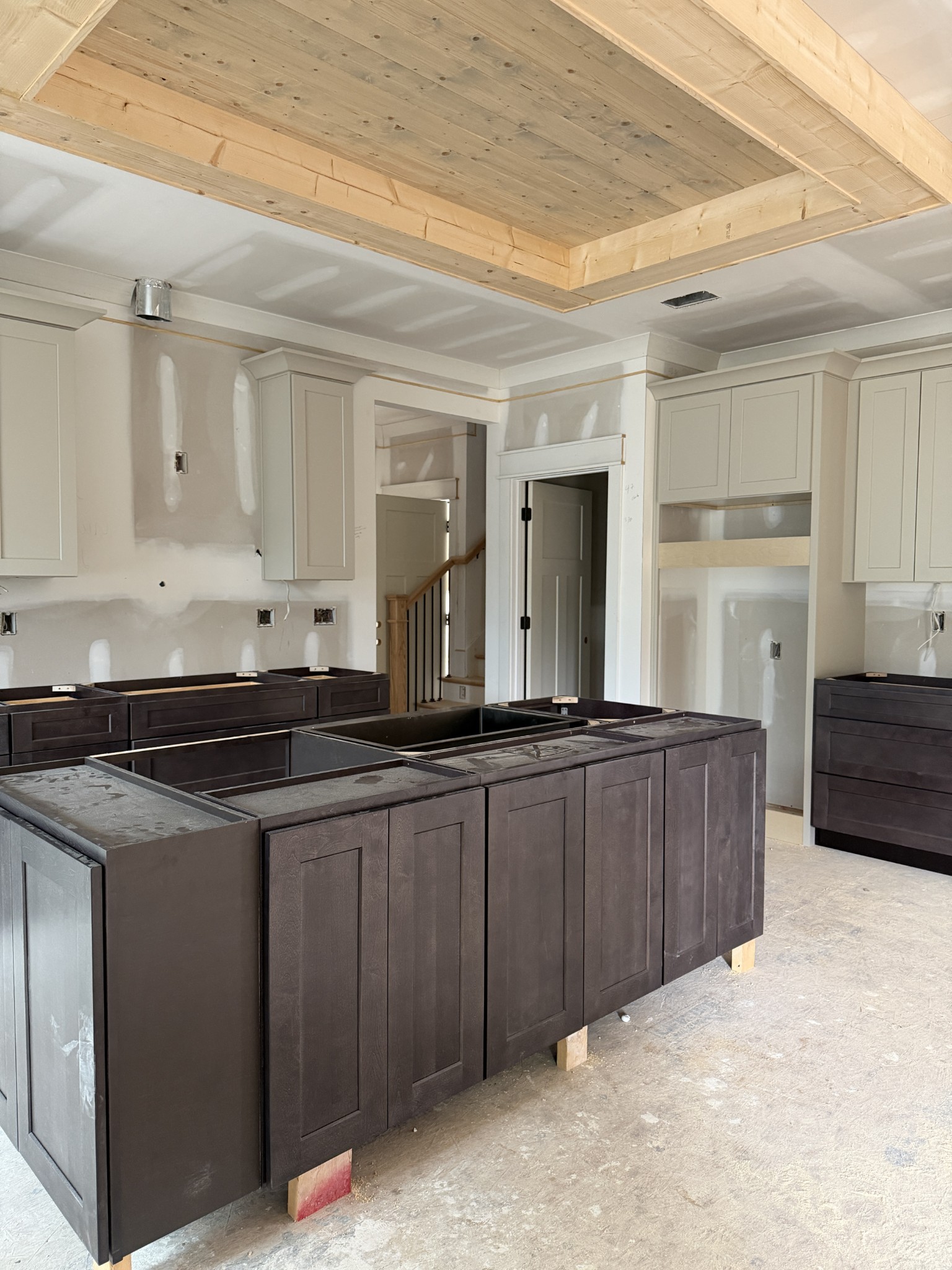 309 Setters Lane Tullahoma, TN 37388 - Photo 8 of 20 a kitchen with stainless steel appliances granite countertop a sink and cabinets