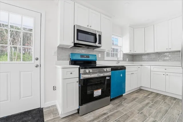 $550,000 | 187 Pleasant Street, Pembroke, MA 02359