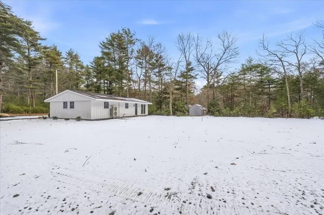 $550,000 | 187 Pleasant Street, Pembroke, MA 02359