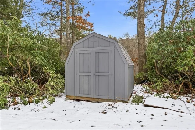 $550,000 | 187 Pleasant Street, Pembroke, MA 02359