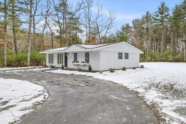 $550,000 | 187 Pleasant Street, Pembroke, MA 02359