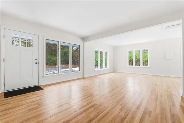 $550,000 | 187 Pleasant Street, Pembroke, MA 02359