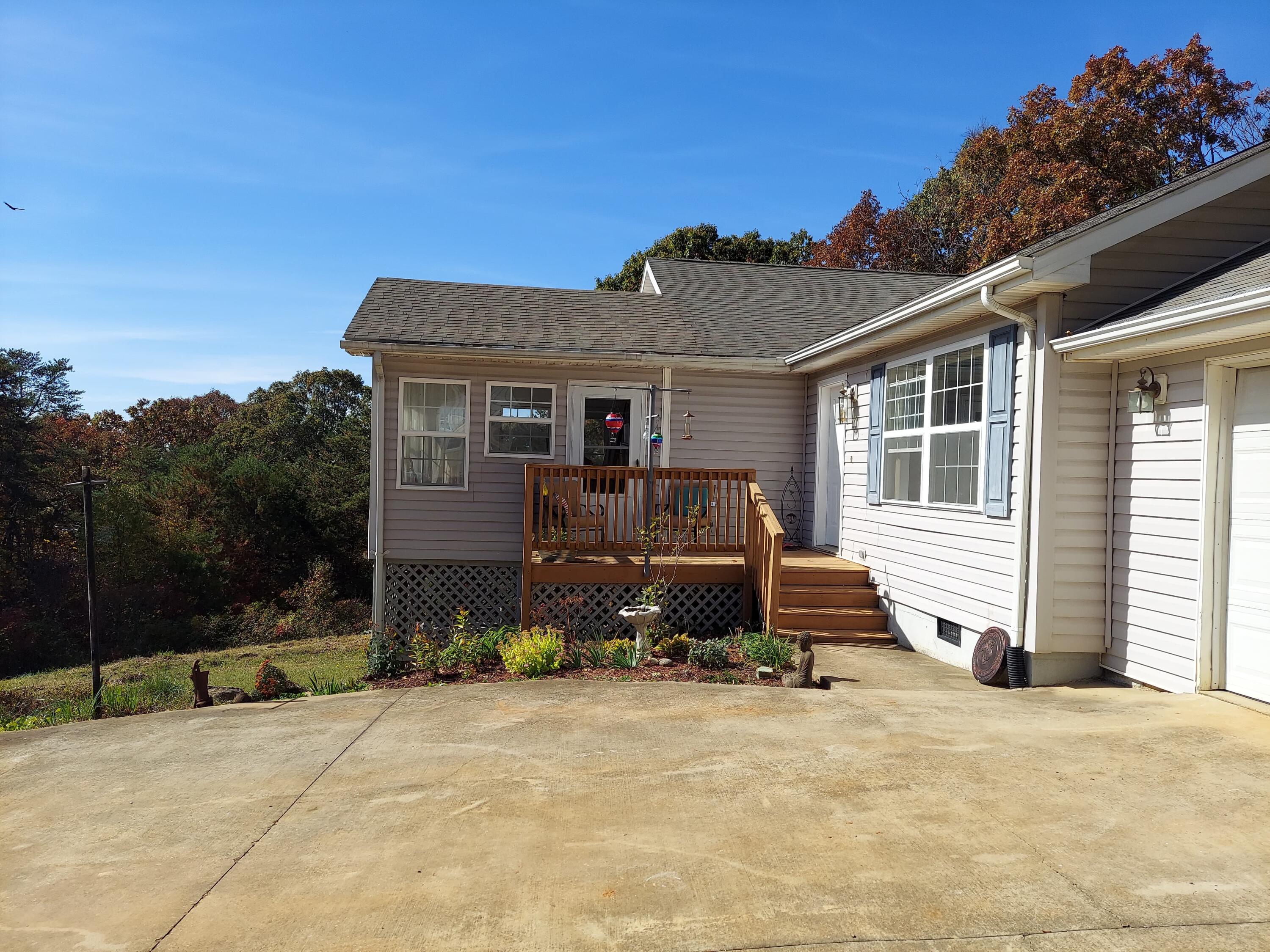 445 Hightop Road Midway, TN 37809 - Photo 4 of 74 3