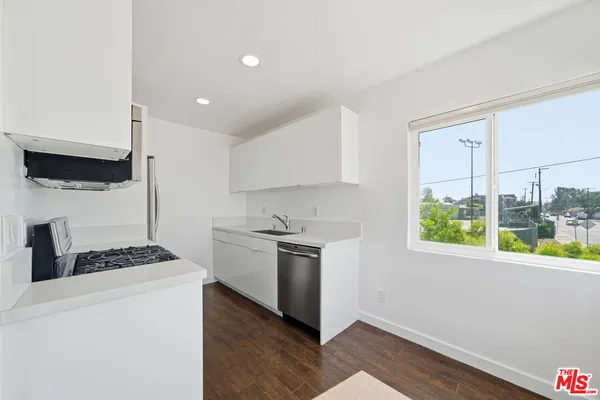 $3,750 | 510 Pacific Avenue, Unit 4, Venice, CA 90291