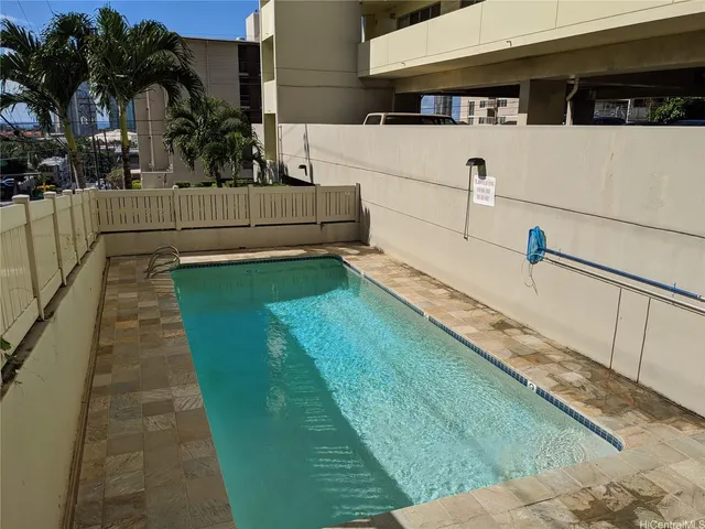 $290,000 | 1516 Ward Avenue, Unit 401, Honolulu, HI 96822