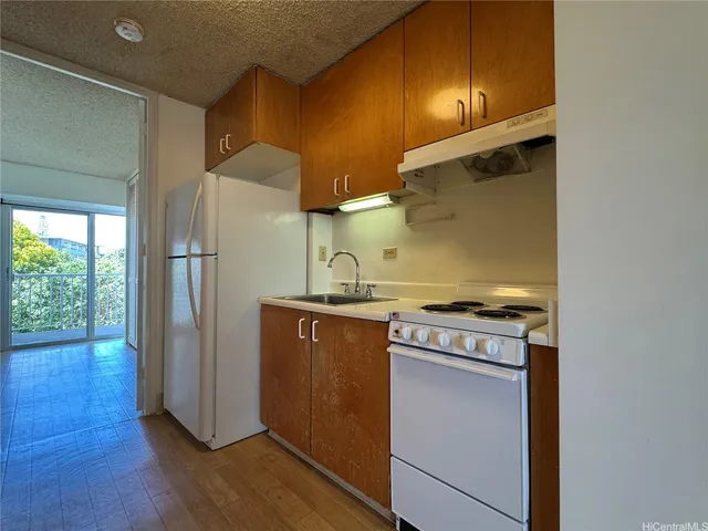 $290,000 | 1516 Ward Avenue, Unit 401, Honolulu, HI 96822