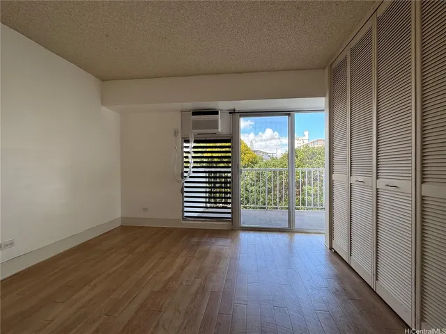 $290,000 | 1516 Ward Avenue, Unit 401, Honolulu, HI 96822