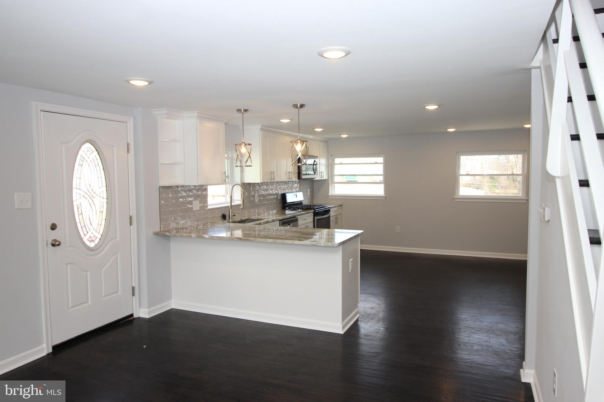 2852 Sebring Road Philadelphia, PA 19152 - Photo 5 of 26 Gallery Image 5