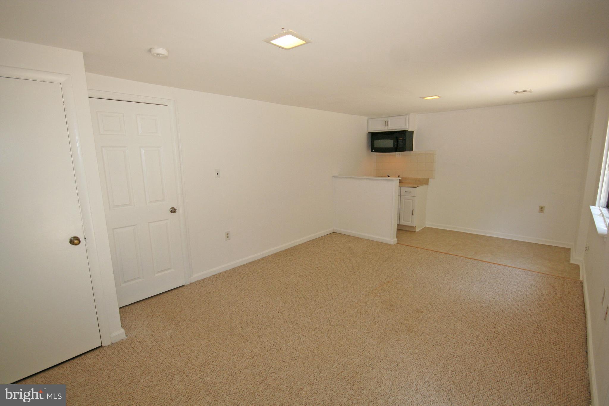 8947 Centerway Road Gaithersburg, MD 20879 - Photo 18 of 25 In-Law Suite or Recreation Room