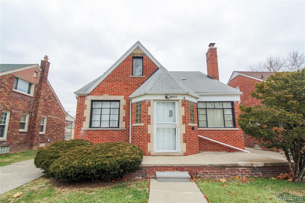 15611 Spring Garden Street Detroit, MI 48205 - Photo 2 of 49