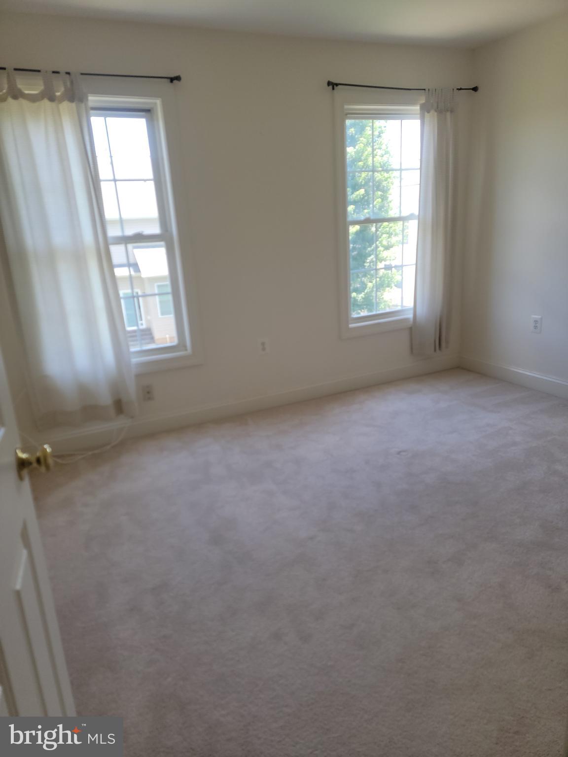 915 Virginia Avenue Culpeper, VA 22701 - Photo 15 of 24 an empty room with a window