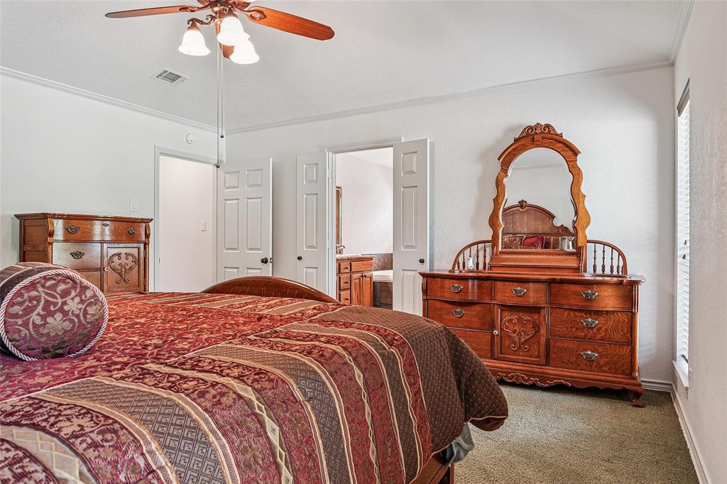 1006 Cochran Road Argyle, TX 76226 - Photo 13 of 40 Primary bedroom with on suite.