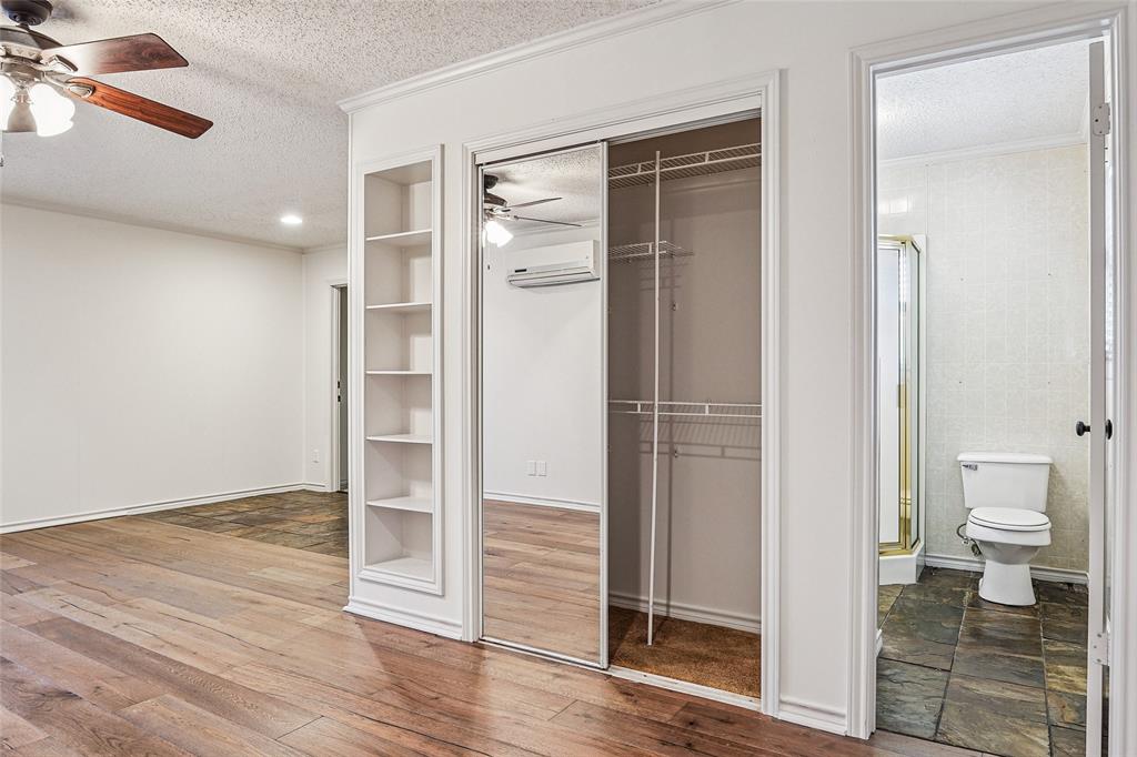 1006 Cochran Road Argyle, TX 76226 - Photo 25 of 40 Guest quarters with closet and full bath