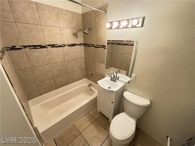 $1,050 | 1420 Putnam Avenue, Unit 7, North Las Vegas, NV 89030