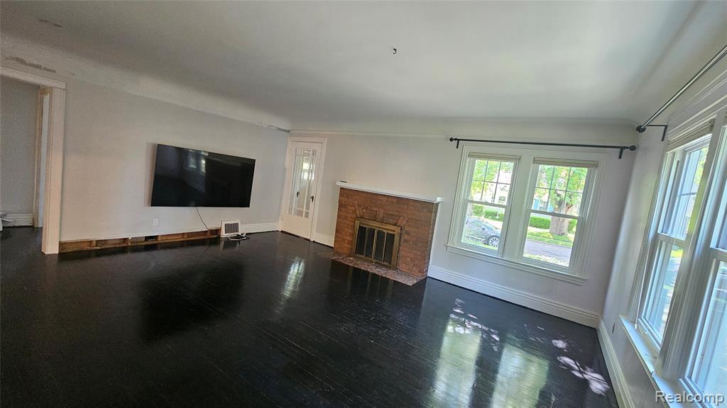 211 Starr Avenue Pontiac, MI 48341 - Photo 14 of 33
