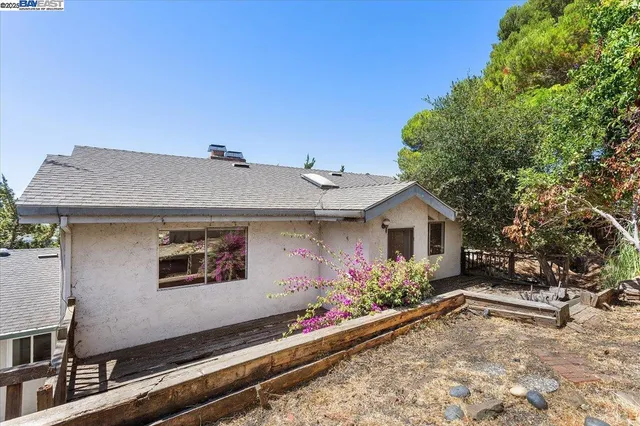 $1,399,000 | 3491 Middleton Avenue, Castro Valley, CA 94546