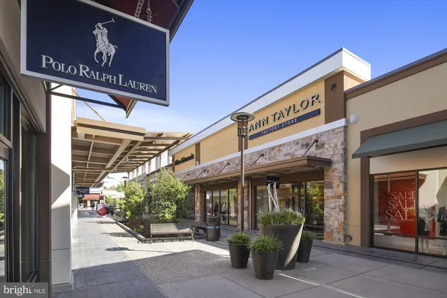 $3,200 | 13950 Estuary Drive, Clarksburg, MD 20871