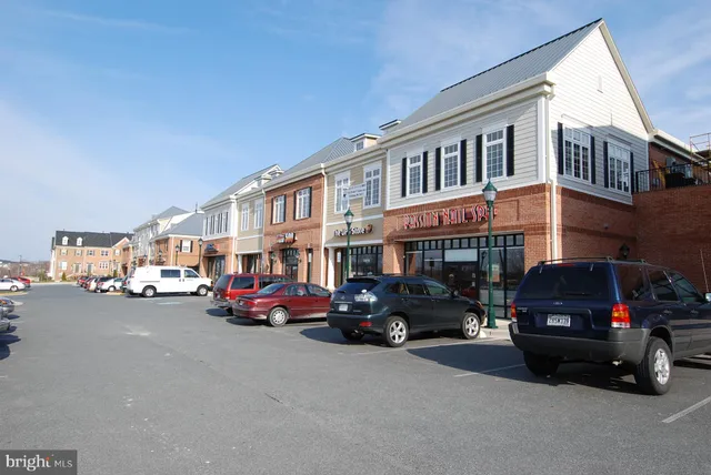 $3,200 | 13950 Estuary Drive, Clarksburg, MD 20871