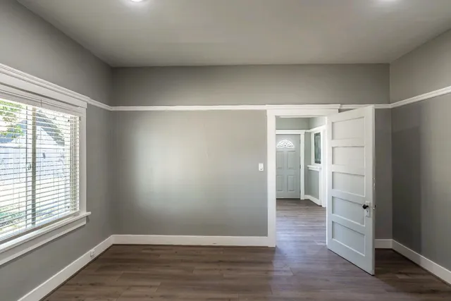 a view of an empty walk in closet